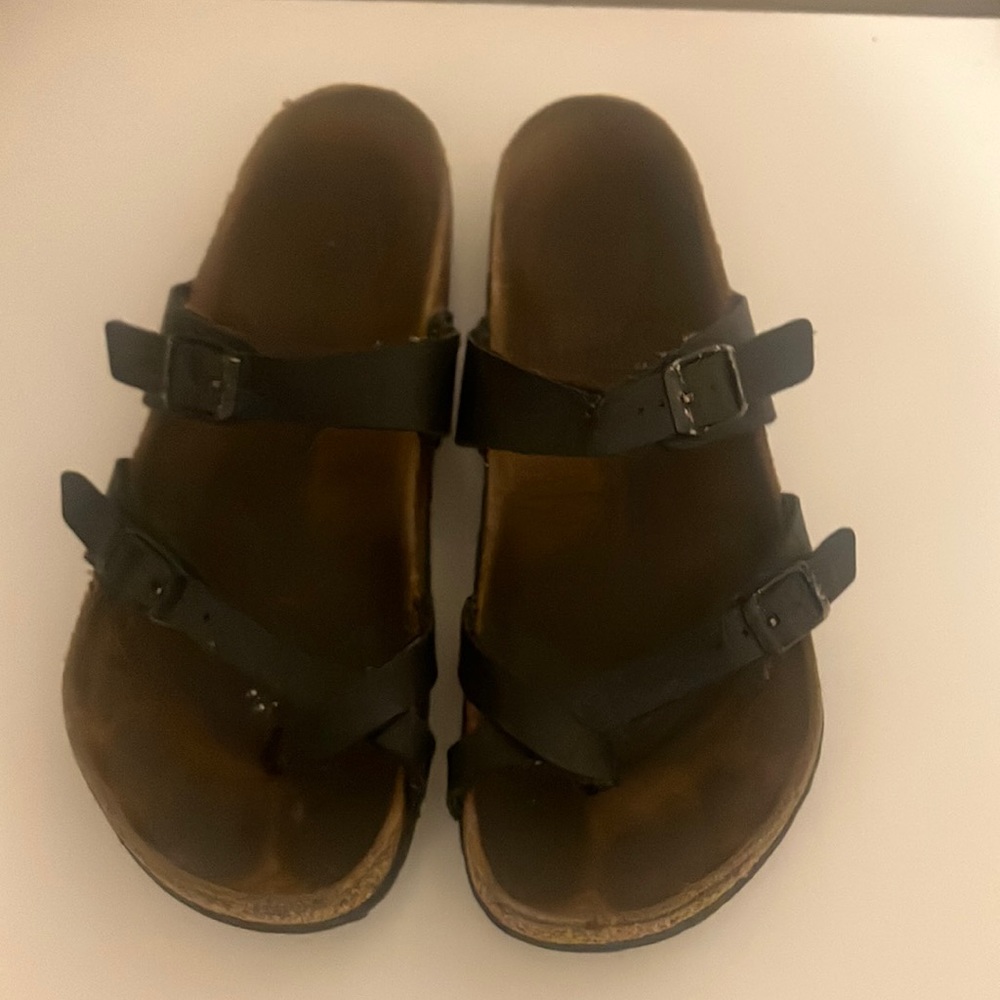 SIZE 38 BIRKENSTOCKS BLACK